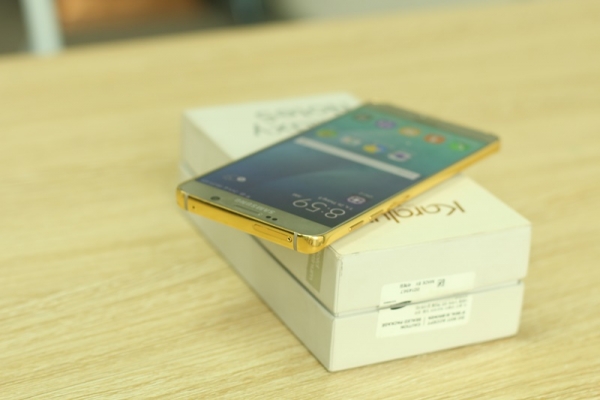 Samsung-Galaxy-Note5-Gold_2