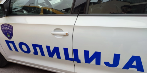 полиција-кола